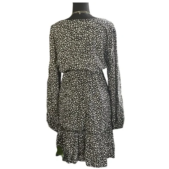Chic Urban Rose Dress Animal Print V-Neck Long Sleeve Mid Thigh Women’s 1XL - Picture 4 of 5